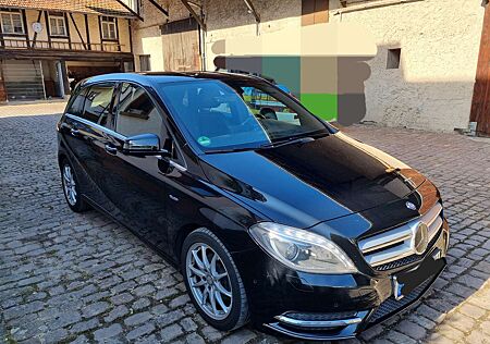 Mercedes-Benz B 180 (BlueEFFICIENCY)