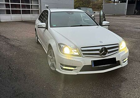 Mercedes-Benz C 250 (BlueEFFICIENCY) 7G-TRONIC AMG LINE