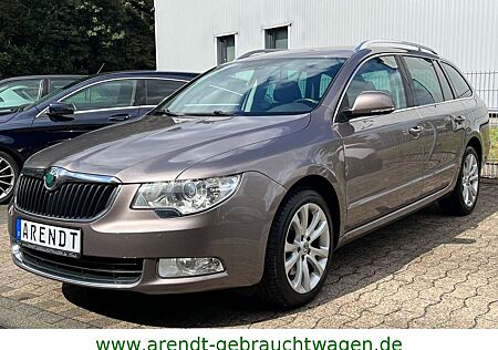 Skoda Superb Combi Family*GRA/SHZ/PDC/LICHT&SICHT/AHK*