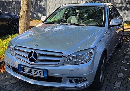 Mercedes-Benz C 200 Xenon-Automatik-Teilleder-Anh.Kupplung-Schiebedach