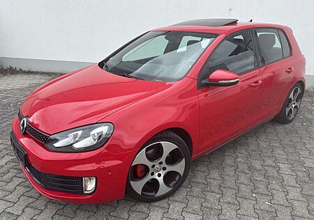 VW Golf GTI Volkswagen GTI 211PS+GSD+LEDER+BT+NAVI+DCC+DYNAUDIO+KAMERA+