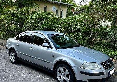VW Passat Volkswagen Volkswagen Limousine 1.6