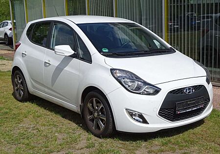 Hyundai ix20 1.4 Select Navi-Kamera-Klima-CD-Bluetooth