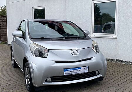 Toyota iQ +Automatik/Klimaautomatik/ PDC/Keyless