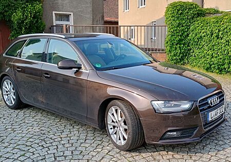 Audi A4 Avant 2.0 TDI DPF quattro S tronic Ambition