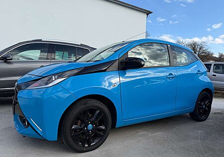 Toyota Aygo x-cite LED *ALU*Kamera*TüV NEU