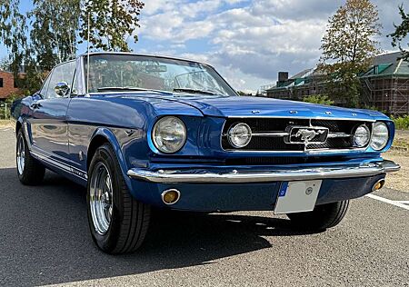 Ford Mustang GT Cabriolet 76A - V8 4,7 Liter, elekt. Verdeck