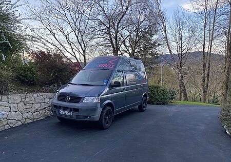 VW T5 Transporter Volkswagen Allrad, Hohedach