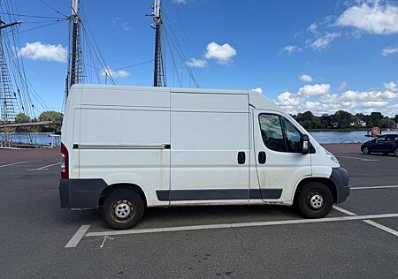 Peugeot Boxer HDi 335 L2H2