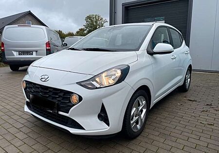 Hyundai i10 Trend Automatik/Klima/PDC/SHZ/hzb.LK/DAB/Alu