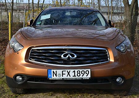 Infiniti FX FX35 3.5 V6 | 307 PS | 360° Kamera | Allrad | TÜV | Bose