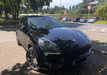 Porsche Cayenne S Diesel Platinum Edition