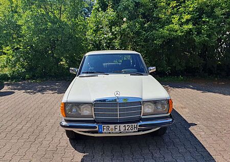Mercedes-Benz 230 gebraucht kaufen Mercedes-Benz 230 230E