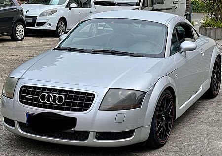 Audi TT Coupe 1.8 T quattro