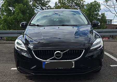 Volvo V40 T2