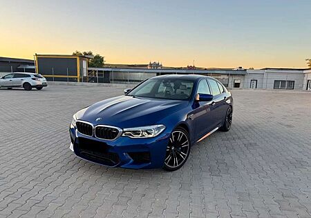 BMW M5 Basis