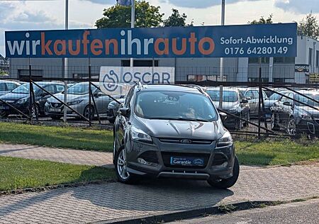 Ford Kuga Individual*KAMERA*PANORAMADACH*TEMPOMAT !!