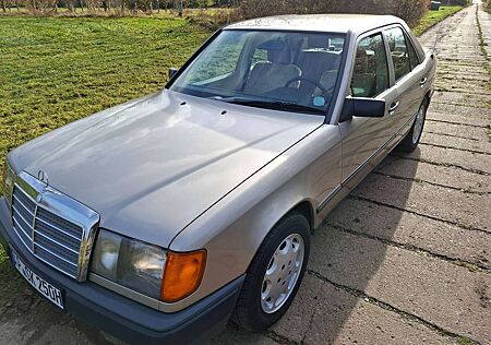 Mercedes-Benz E 250 250 D