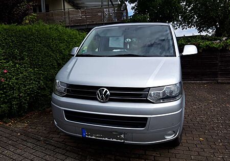 VW T5 Caravelle Volkswagen Caravelle LangComfortline