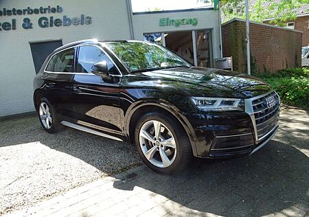 Audi Q5 quattro sport NAVI LED AHK Stand Luft Digi