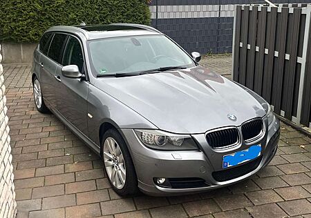BMW 318i 318 E91 EZ 06/2011