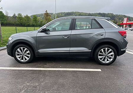 VW T-Roc Volkswagen 1.5 TSI, AHK, LED, Tempomat, 2900 km
