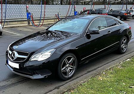 Mercedes-Benz E 200 Coupe, Facelift, Nappa Vollleder, wenig KM