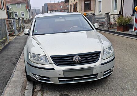 VW Phaeton Volkswagen 3.0 V6 TDI DPF 4MOTION Automatik (5 Sitzer)