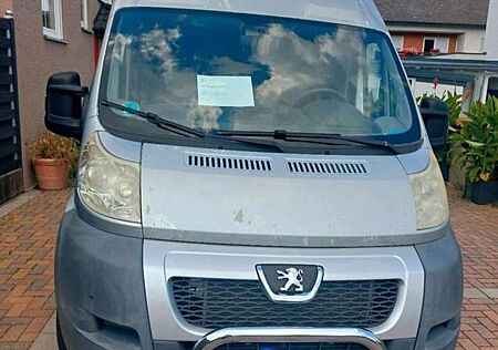 Peugeot Boxer HDi 335 L2H2 verglast