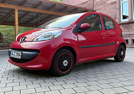 Peugeot 107 70 Filou