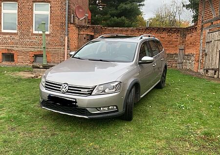 VW Passat Alltrack Volkswagen Basis BMT 4Motion
