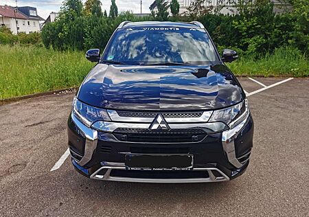 Mitsubishi Outlander 2.4 4WD Plug-In Hybrid Diamant+