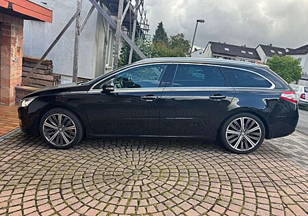 Peugeot 508 GT -1 Hand DT. Fahrzeug Top Zst. Schwarz schwarz