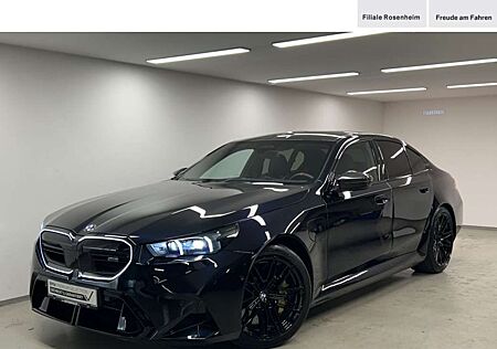 BMW M5 Limousine Carbon Keramik M Driver´s Package B&W AH
