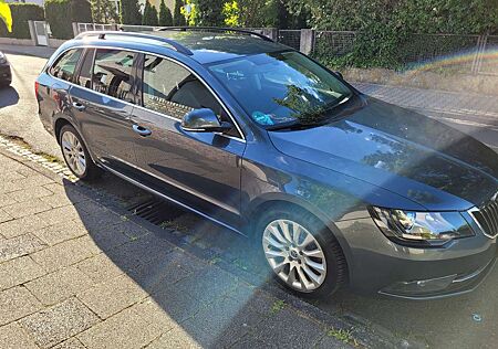 Skoda Superb Combi 2.0 TDI Green tec DSG Ambition