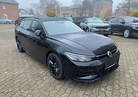 VW Passat Variant Volkswagen Passat 2.0TDI 4M Head Up R-Line Black Style AHK