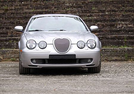 Jaguar S-Type 3 Jahre Garantie / Reduziert wir brauchen Platz