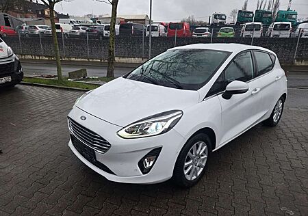 Ford Fiesta Titanium/1. HAND/ 1 Jahr Garantie / TÜV NEU /Ka...