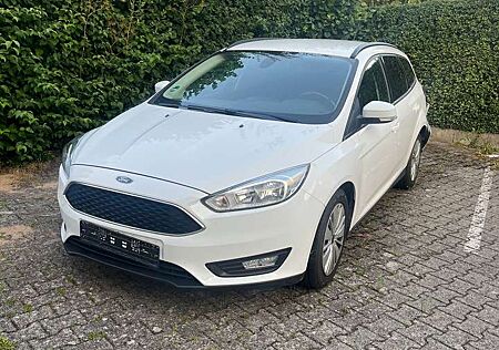 Ford Focus Turnier 1.0 EcoBoost Start-Stopp-System Business E