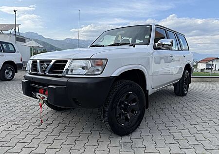 Nissan Patrol Y61 TD 4.2 Safari