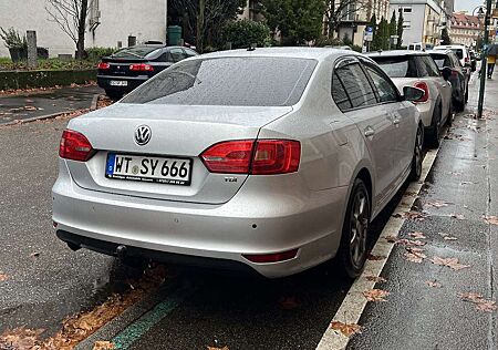 VW Jetta Volkswagen 1.6 TDI Tüv Neu