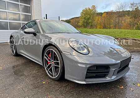 Porsche 992 .2 S Coupé ° GRAU / ROT ° SPORT DESIGN ° VOLL