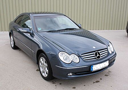 Mercedes-Benz CLK 320 V6 Navi, BiXenon HU / AU NEU