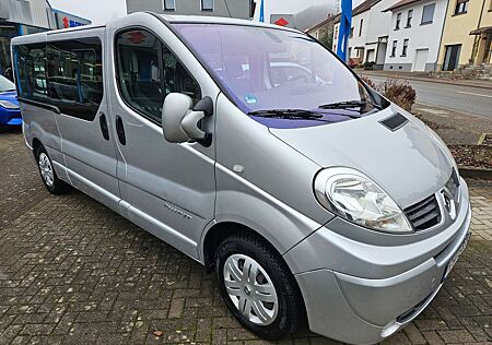Renault Trafic L2H1 2,9t (8/9 Sitze) verglast