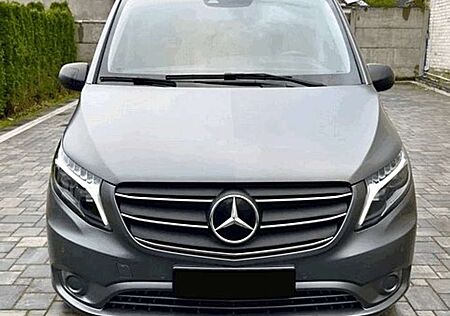 Mercedes-Benz Vito Tourer 124 CDI 237 PS (174 kW) Lang Aut. (7 Sitze)