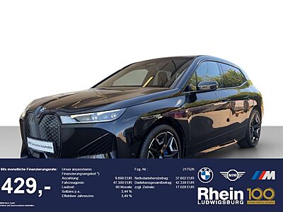 BMW iX xDrive40 Sportpaket PanoSky ParkAs HarKar