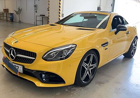 Mercedes-Benz SLC 200 FINAL EDITION AMG LEDER PANO AIRSCARF