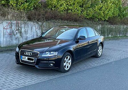 Audi A4 2.0 TDI Limousine Schwarz 120ps