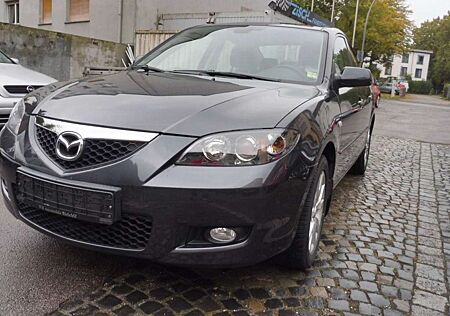 Mazda 3 Lim. 1.6 Active TÜV neu