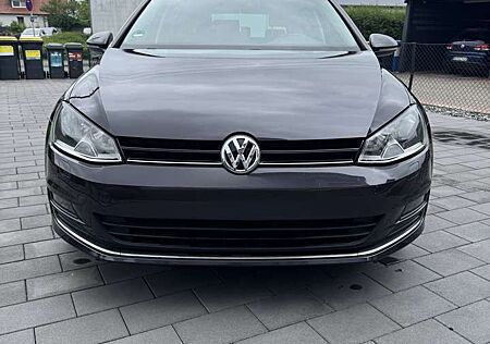 VW Golf Volkswagen 1.2 TSI BlueMotion Technology Lounge